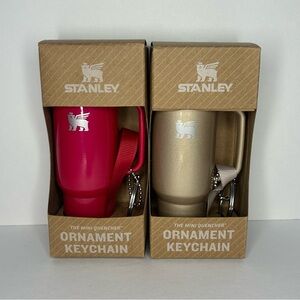 STANLEY 2024 ORNAMENT KEYCHAIN SILVER AND RED DUO